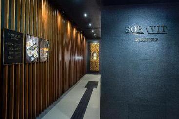 هتل Soravit On Granville
