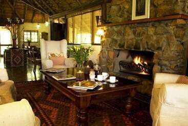 هتل Tanamera Lodge