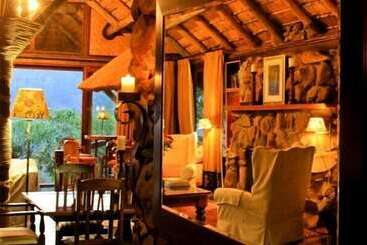 هتل Tanamera Lodge