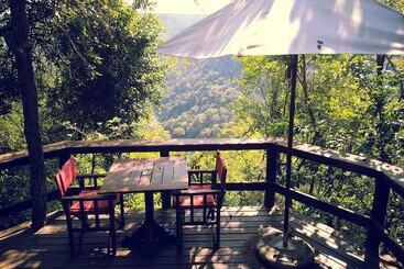 هتل Tanamera Lodge