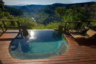هتل Tanamera Lodge