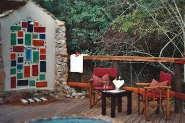 هتل Tanamera Lodge