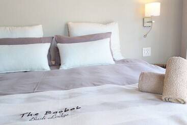 هتل The Baobab Bush Lodge, No Self Catering