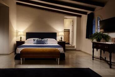 هتل The Touch Puerto Banús