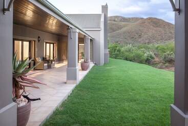 هتل Wildehondekloof Game Lodge