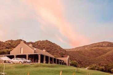 هتل Wildehondekloof Game Lodge