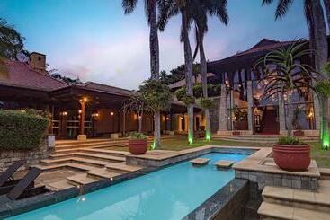 هتل Zimbali Lodge