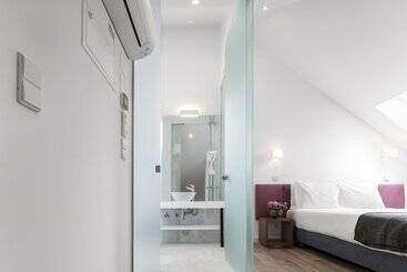 Lisbon Serviced Apartments   Chiado Emenda