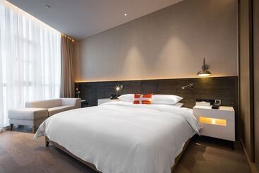 Swisstouches Guangzhou Hotel Residences