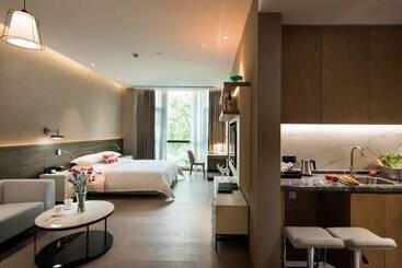 Swisstouches Guangzhou Hotel Residences
