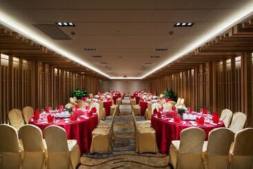 Swisstouches Guangzhou Hotel Residences
