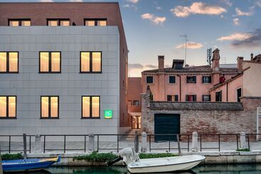 Ac Hotel Venezia By Marriott