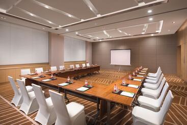 هتل Holiday Inn Wuxi Taihu New City