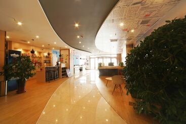 هتل Ibis Tianjin Wuqing