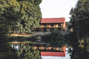 هتل Le Barn
