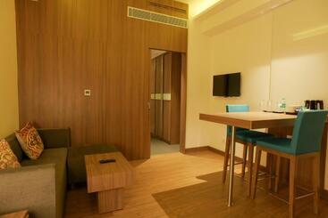 ホテル Mercure Chennai Sriperumbudur