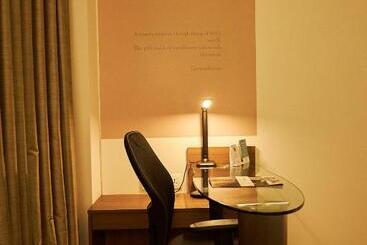 ホテル Mercure Chennai Sriperumbudur
