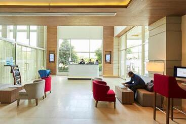 ホテル Mercure Chennai Sriperumbudur
