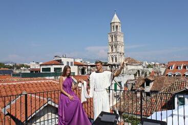Plaza Marchi Old Town Mag Quaint & Elegant Boutique Hotels