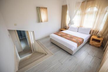 هتل Roça Santo António Ecolodge