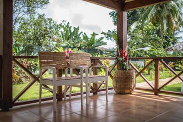 هتل Roça Santo António Ecolodge