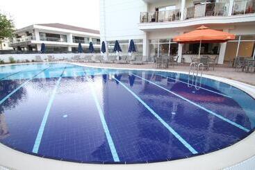 هتل Sunway Club