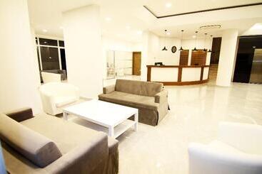 هتل Sunway Club