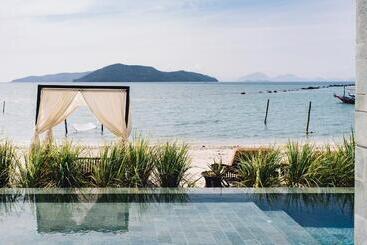 酒店 The Beach Samui