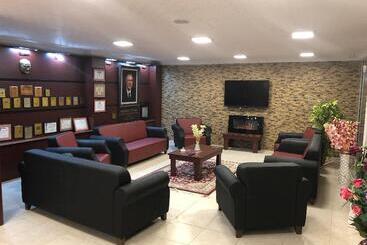 هتل Zarha Mountain Resort