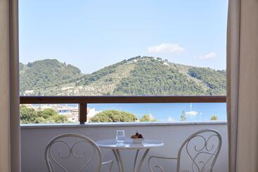 Skiathos Living