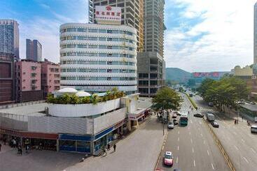 Vienna Hotel Shenzhen Lo Wu Control Point