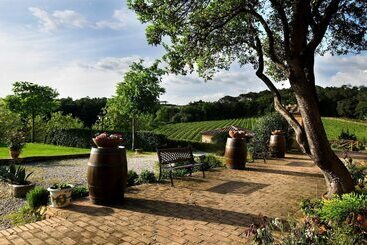 هتل Agriturismo Poggio Bonelli
