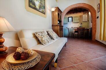 هتل Agriturismo Poggio Bonelli
