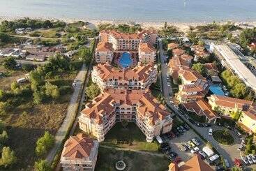 בית מלון כפרי Hacienda Beach Resort