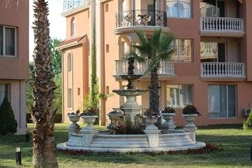 בית מלון כפרי Hacienda Beach Resort