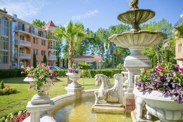 בית מלון כפרי Hacienda Beach Resort