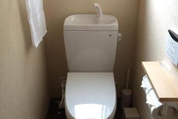هتل Jhoppers Kumano Yunomine Guesthouse