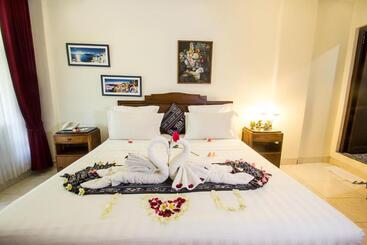 Manzelejepun Luxury Villa & Pavilion - Sanur