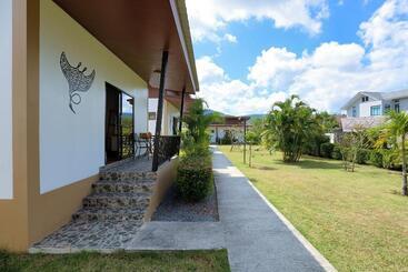 هتل Maya Resort Samui   Family Resort Sha Plus Extra