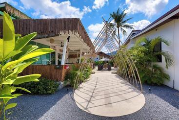 هتل Maya Resort Samui   Family Resort Sha Plus Extra