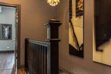 هتل Mccormick Place Guest House