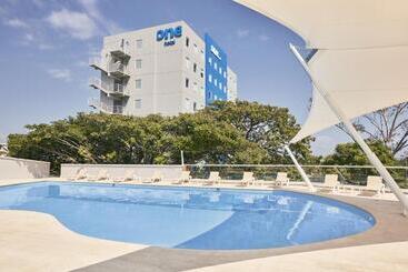 هتل One Acapulco Diamante
