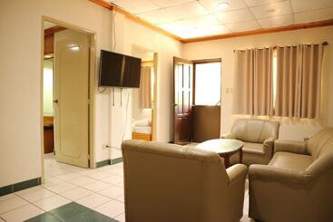 هتل Puerto De San Juan Beach Resort
