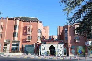 هتل Red Castle