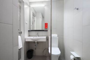 هتل Red Planet Cubao Aurora Boulevard