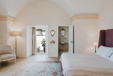 هتل Relais Monastero Santa Teresa Albergo Diffuso