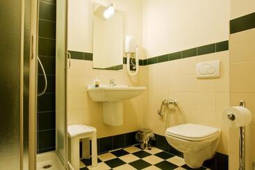 هتل Relax Style House Central Rooms