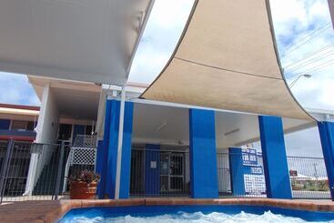 هتل Rockhampton Court Motor Inn