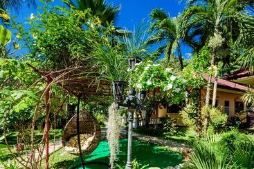 هتل Samui Green Space Resort
