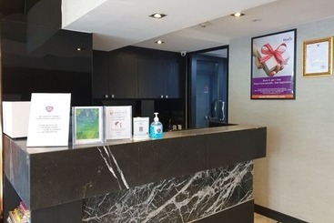 هتل Studio Ekamai